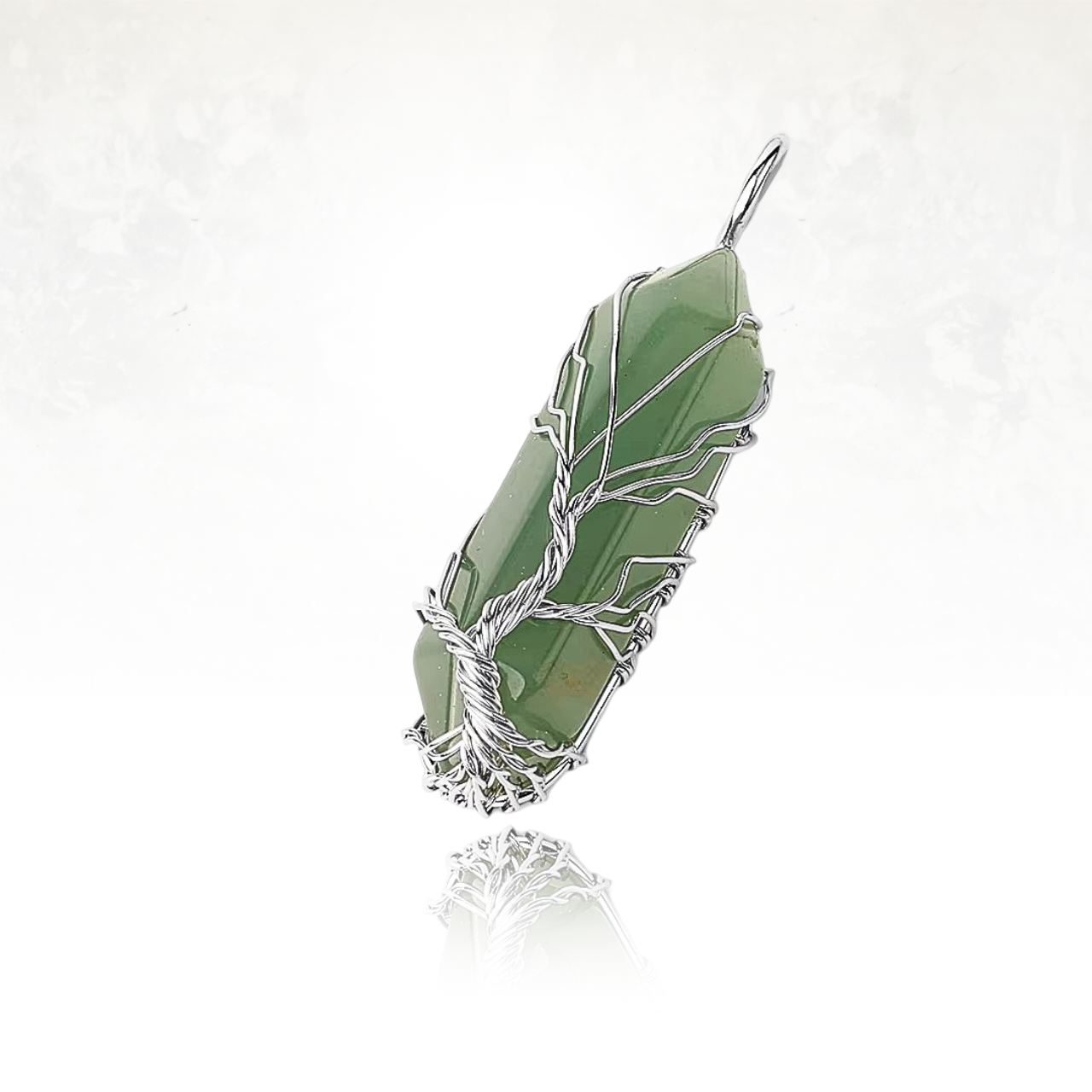Collier de lithothérapie en pierre naturelle avec fil argenté inspiré de la nature.