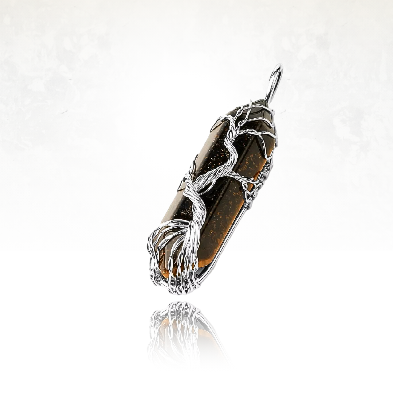 Accessoire spirituel avec pendentif en oeil de tigre, pierre de chance et dâĂ©quilibre.
