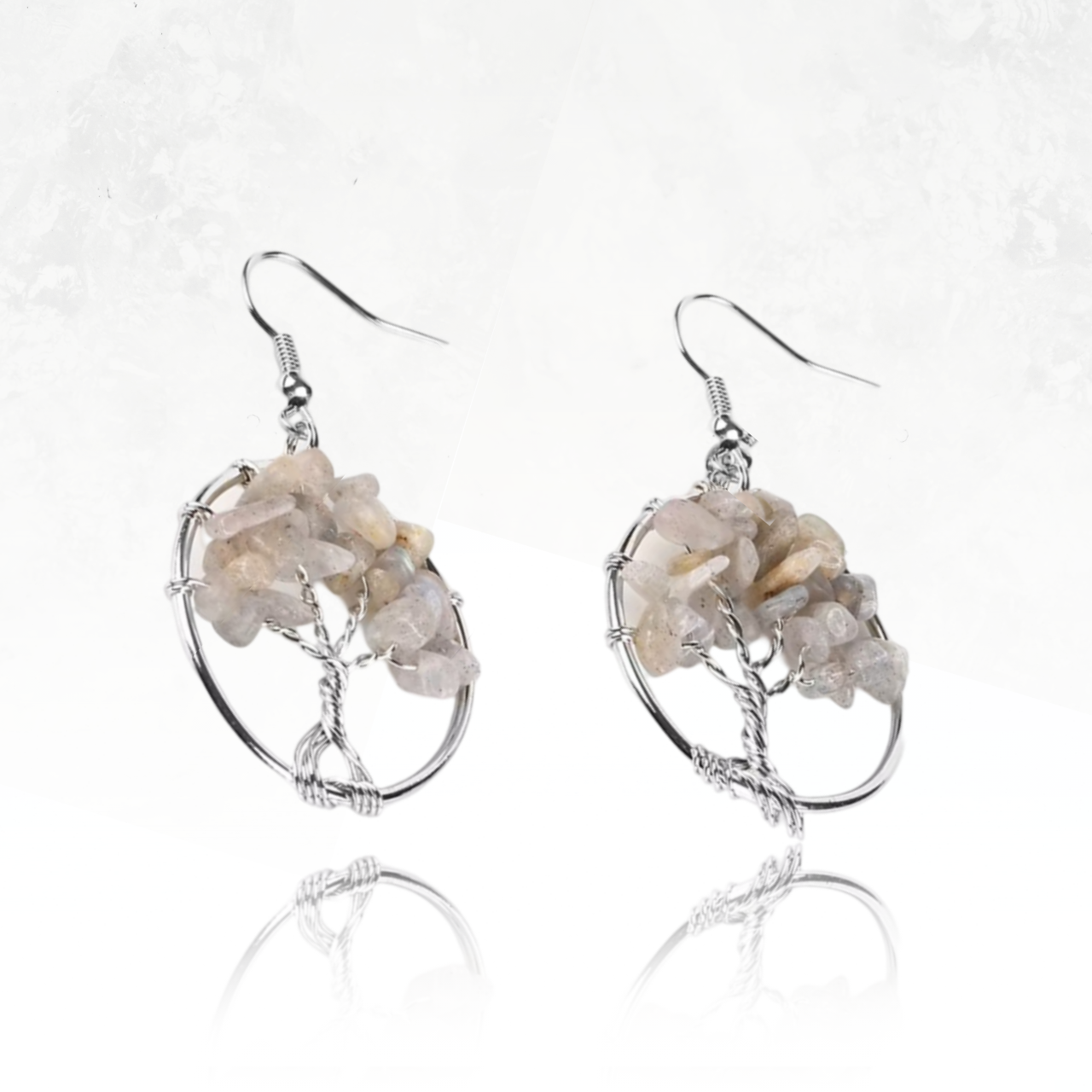 Boucles d'oreilles en spectrolite, une pierre naturelle de couelur grise