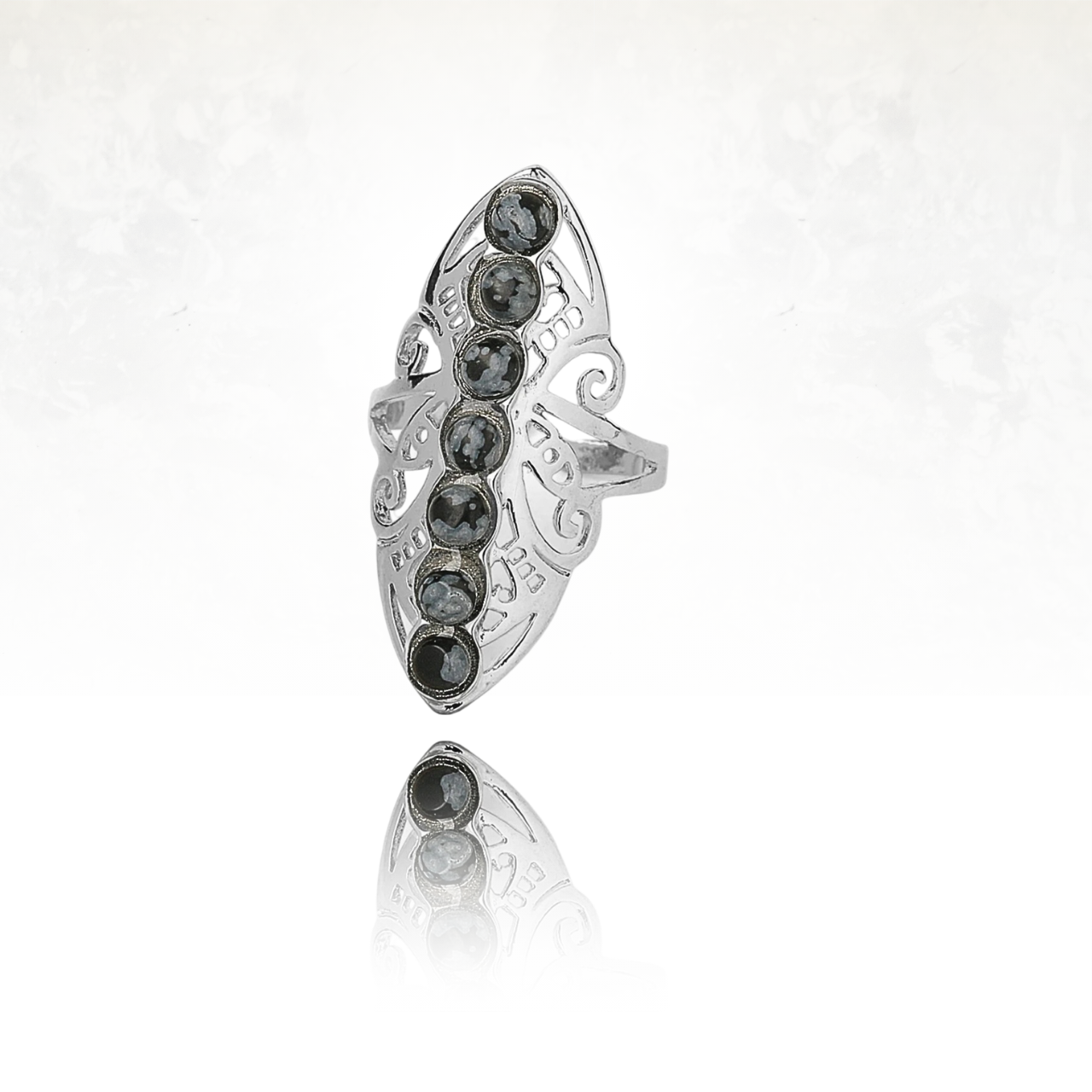Élégante bague artistique en argent avec pierres brillantes de quartz flocon de neige
