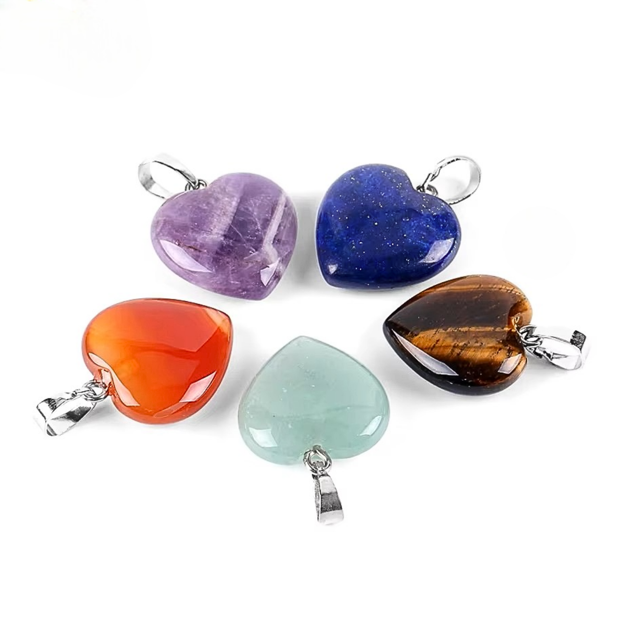 Collier HEART en pierre semi-précieuse taillée en cœur.