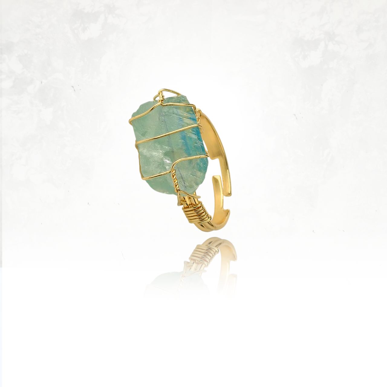 Bague artisanale en fluorite verte et dorure pour une touche unique