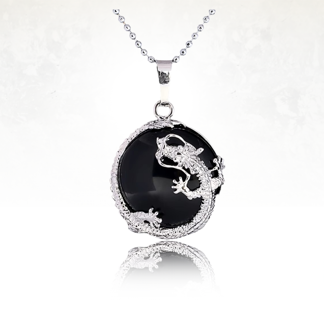 Amulette spirituelle avec pierre naturelle et dragon, symbole de protection