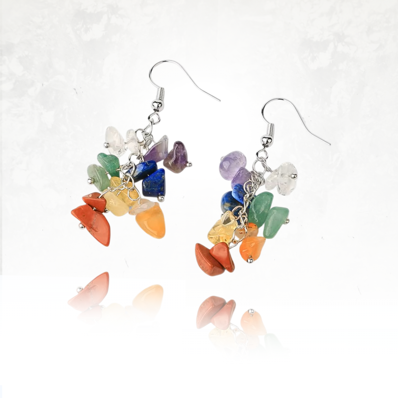 Accessoire raffiné avec éclats de pierre naturelle aux couleurs de l'arc en ciel.