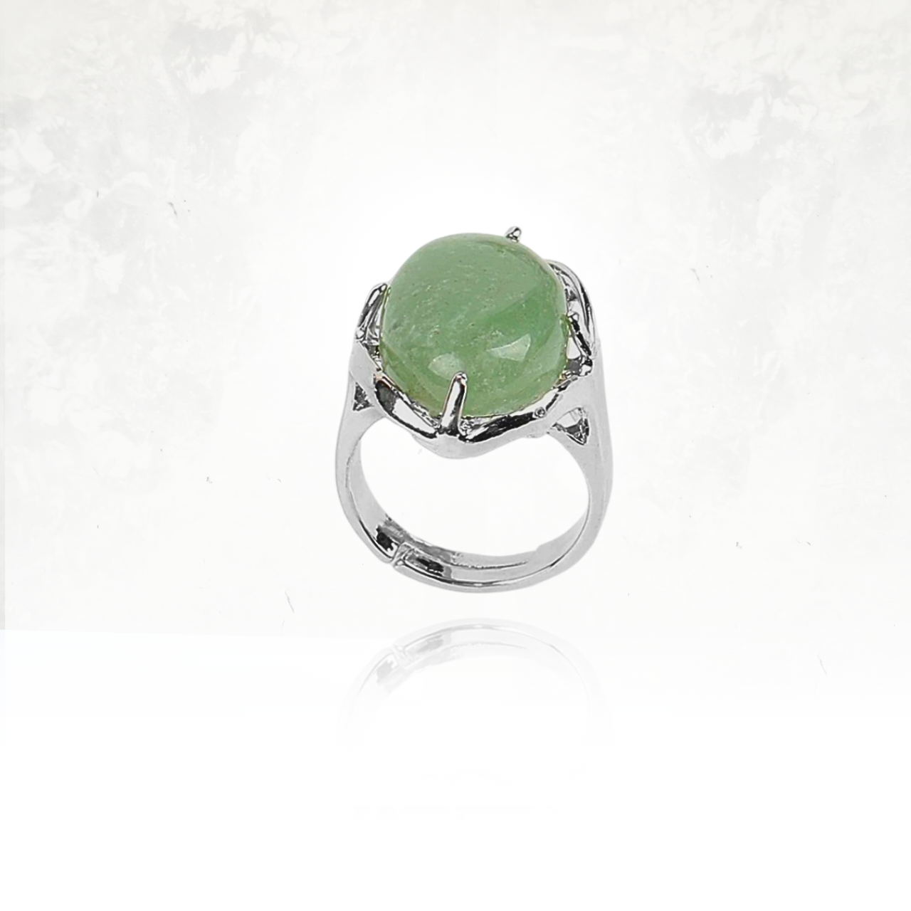 Design unique pour la bague AMALI en aventurine et argent.