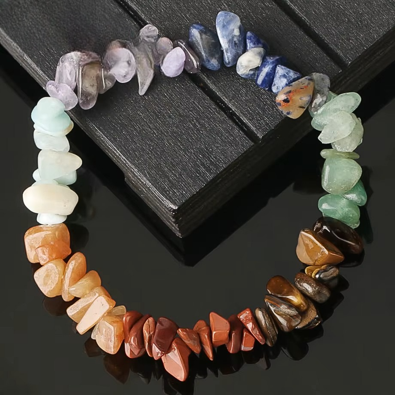 bracelet CHAMAN en amethyste, oeil de tigre, lapis lazuli, jaspe rouge, aventurine et autres pierres naturelles