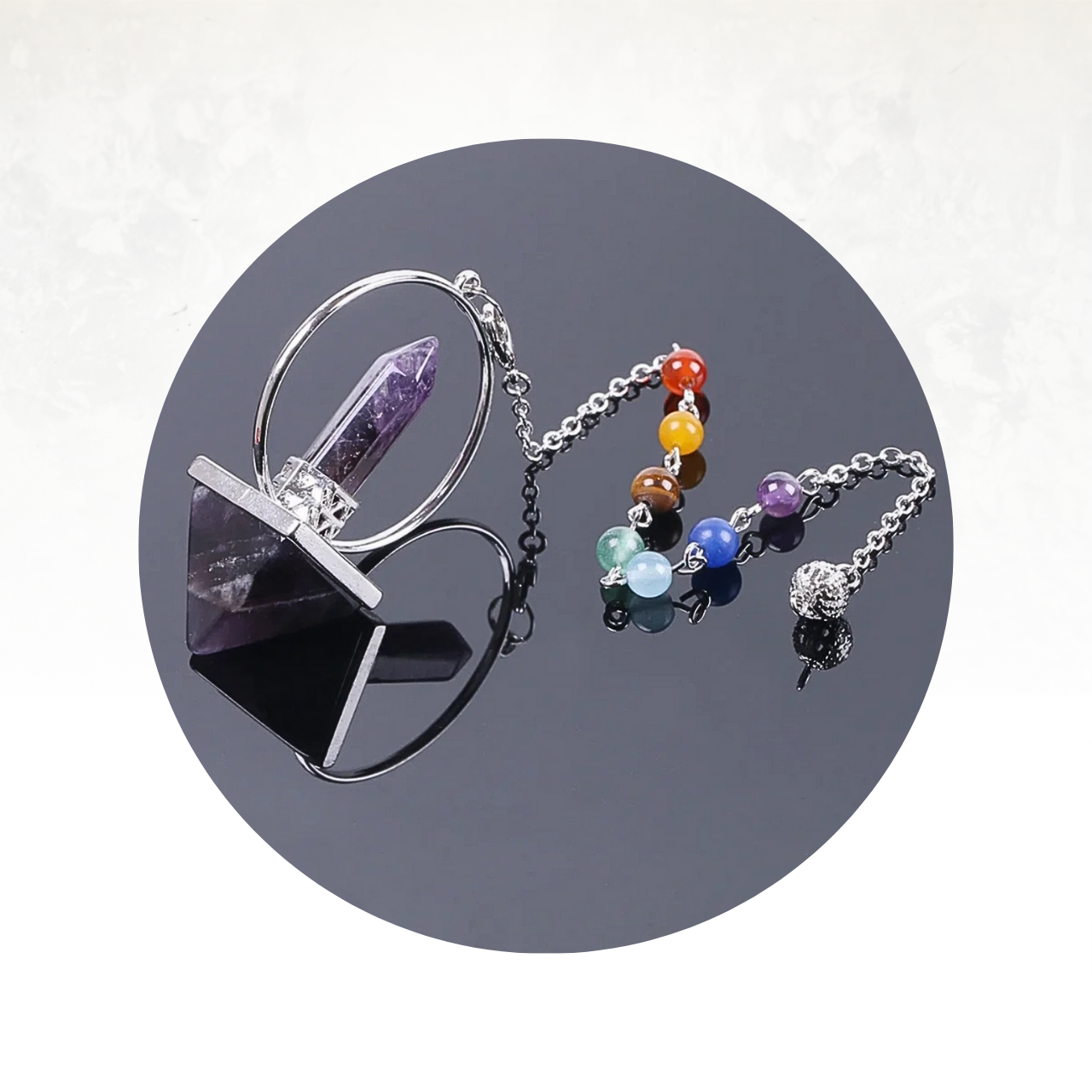 Pendule Haila en cristal d'amethyste, associé à l’ancrage et à la protection contre les énergies négatives.