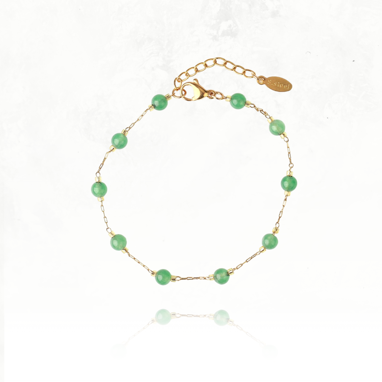 Bijoux en cristaux naturels d'aventurine, alliant esthétique et bienfaits énergétiques.