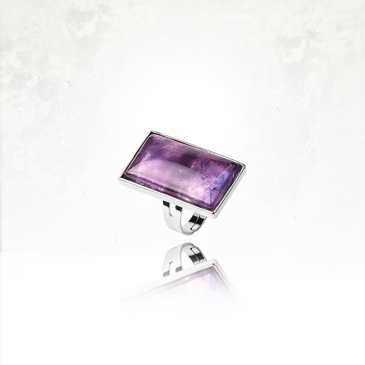 Bague RECTA en œil de tigre, éclats dorés dans une pierre rectangulaire d'amethyste