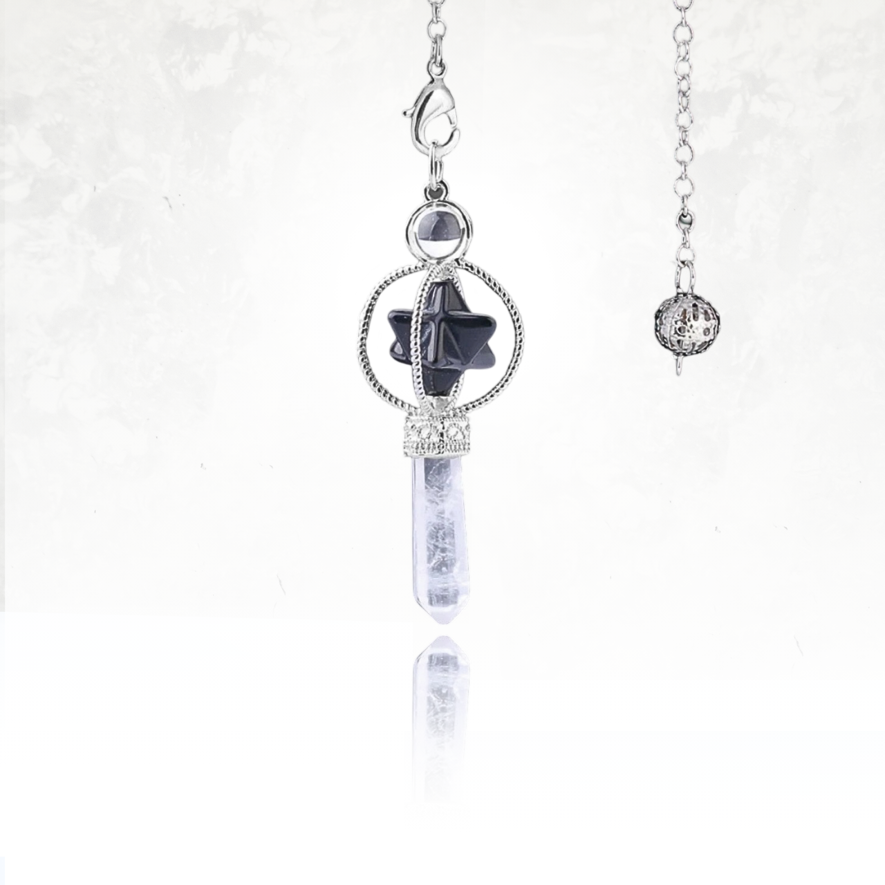 Bijou de divination SINYA, combinant Merkaba géométrique en pierre naturelle d'onyx et quartz clair.