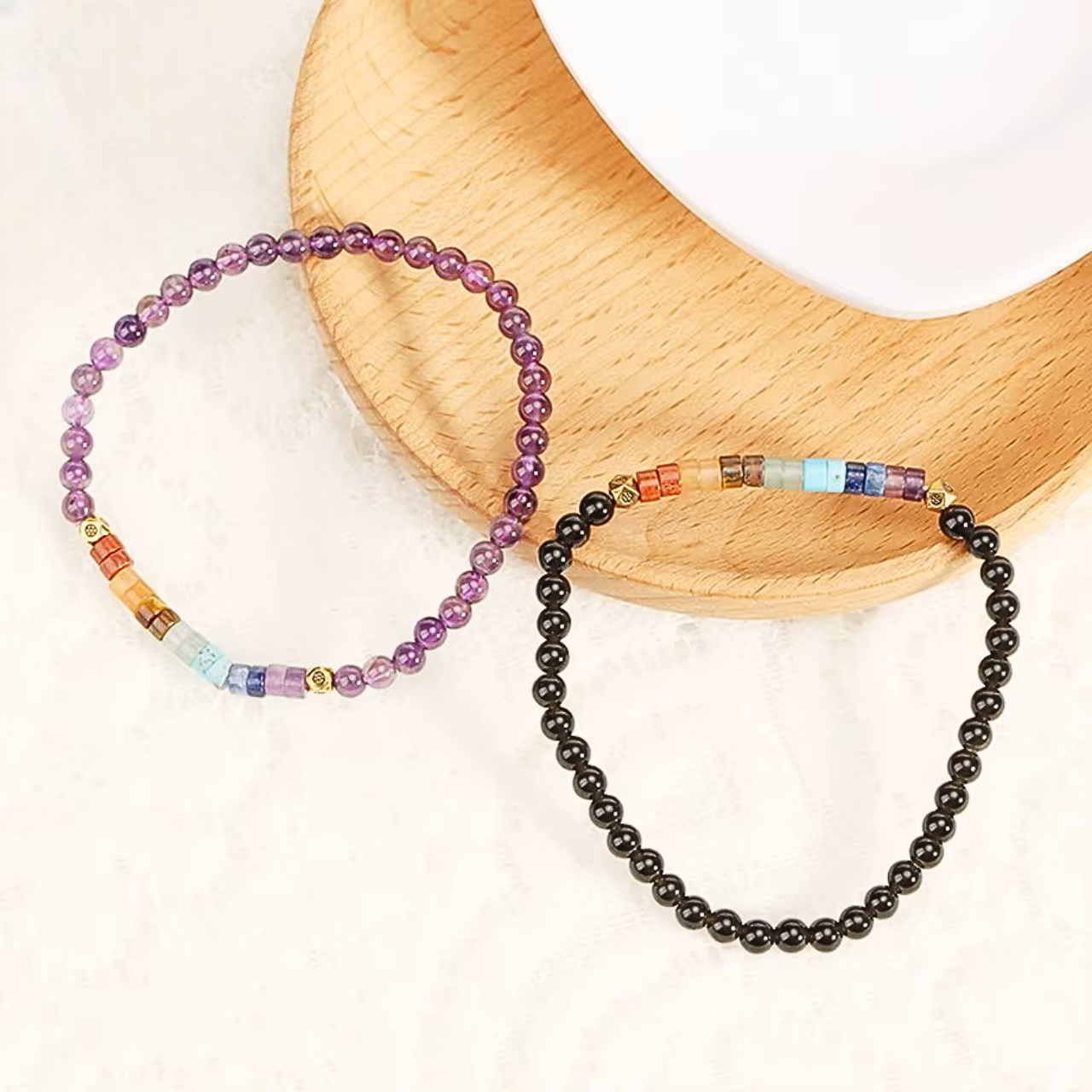 bijoux artisanaux fait à la main en pierre de couleurs variées